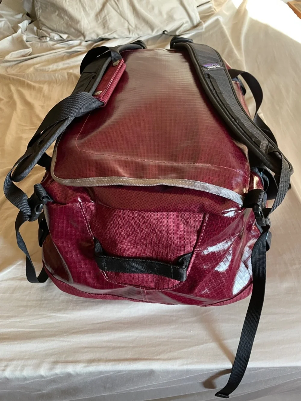 Patagonia Black Hole duffel bag backpack suitcase gym travel 40L liters new NWT